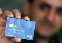 Uchodźcy nakłaniani przez lewicowych aktywistów do oszustw kartami płatniczymi!