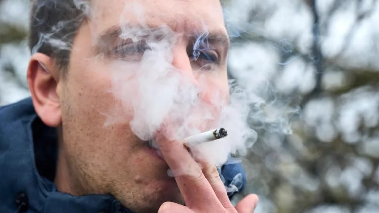 Nałóg, który zabija: liczba nałogowych palaczy w Niemczech rośnie w zastraszającym tempie