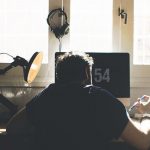 Pandemia koronawirusa i home office przyczyną bólu pleców Niemców