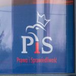 PiS