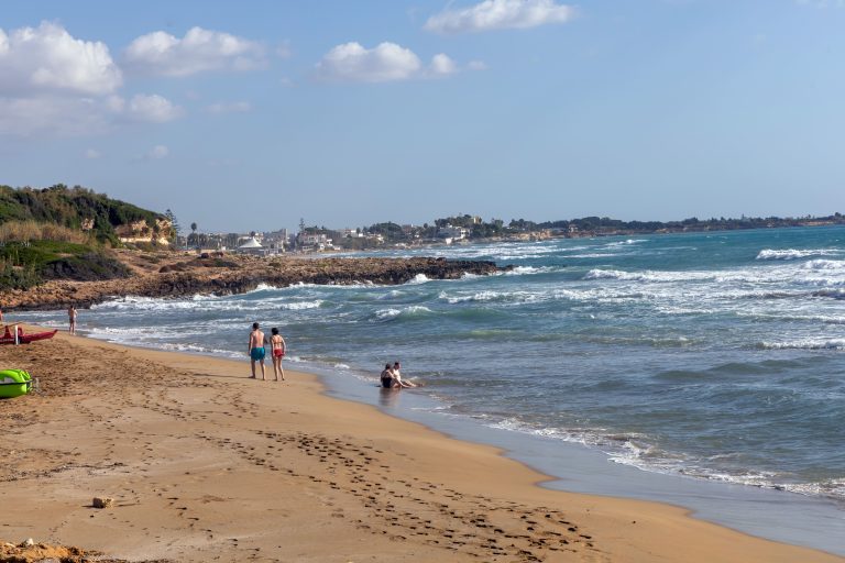 Sylt: Pieszy znalazł na plaży 25 kilogramów kokainy
