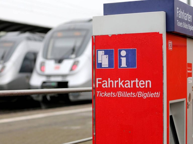 Tak kupisz najtańszy bilet kolejowy w Niemczech: Wszystko o Super-Sparpreis, Bahncard i biletach regionalnych!