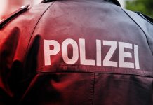 Niemcy: 29-letni mężczyzna groził dzieciom siekierą