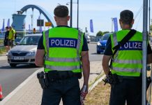 Niemcy: Rekordowa liczba nielegalnej broni wykryta na granicach