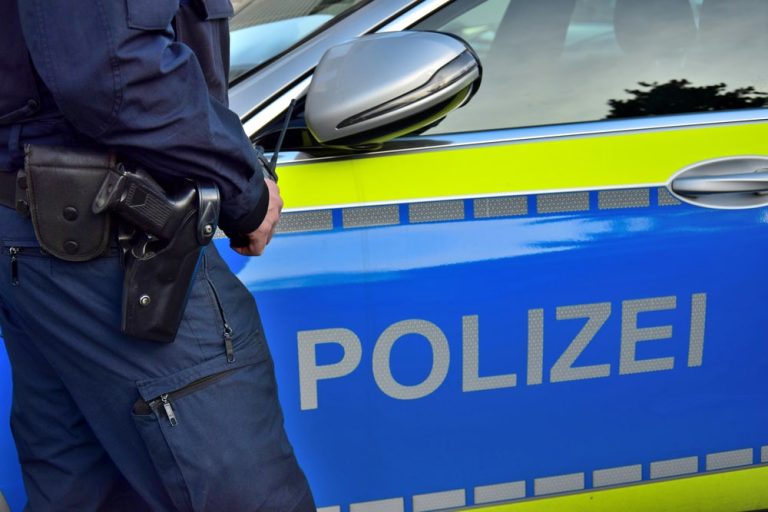 Mannheim: Kolejny atak nożem – ranny kandydat AfD do samorządu lokalnego