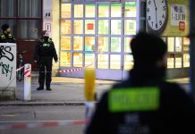 30-letni Syryjczyk, który zaatakował nożem w Berlinie, trafił do szpitala psychiatrycznego