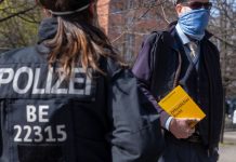 Berlin: niezaszczepieni policjanci kontrolują przestrzeganie zasady 2G