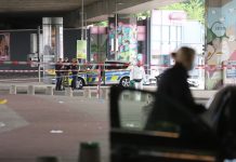 Atak nożownika w Bielefeld. Sprawca zadeklarował poparcie dla Państwa Islamskiego przy pomocy tłumacza Google