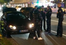 14-letnia dziewczynka uciekła z mercedesa w Hamburgu – podejrzenie o przestępstwo seksualne lub próbę uprowadzenia