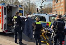 Brutalny atak na stacji metra w Berlinie – sprawca wciąż na wolności