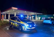 Niemcy: 15-latek dźgnięty nożem przed meczetem w Hattingen — prokuratura bada usiłowanie zabójstwa