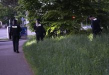 Niemcy: Spektakularna ucieczka z konwoju policyjnego – zatrzymany do deportacji zbiegł mimo kajdanek