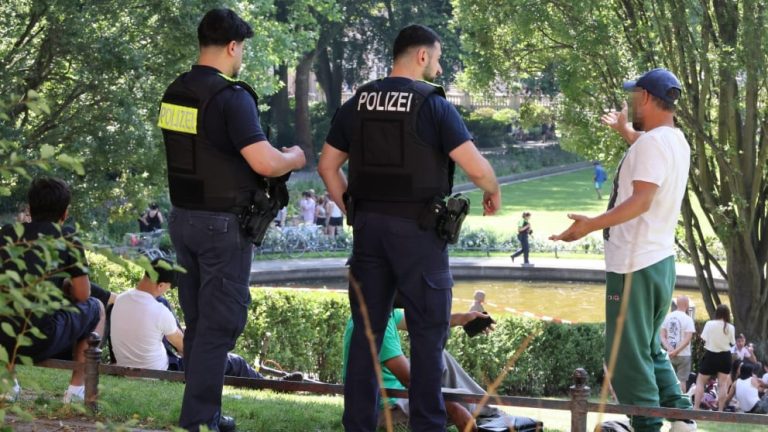 Niemcy: Afgańczyk zadźgał nożem 28-latka w berlińskim parku – dramat na oczach spacerowiczów
