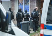 Niemieccy policjanci oskarżeni o pomoc w przemycie kokainy przez lotnisko we Frankfurcie