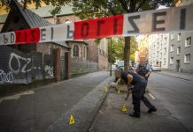 Policjanci z Dortmundu relacjonują: „Mamy kontrolować jak najmniej migrantów”