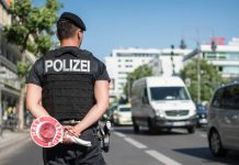 Były policjant przeprowadzał w Berlinie fikcyjne kontrole drogowe