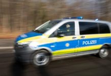 Niemcy: niebezpieczny incydent w supermarketach – mężczyzna spryskiwał owoce nieznaną cieczą