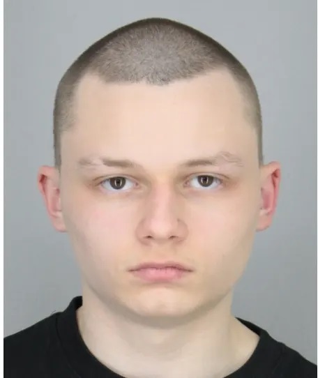 Policja poszukuje 18-letniego Dimitara Lenza z Kassel. Jest podejrzany o zamordowanie własnego brata