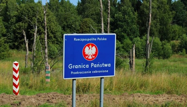 Polska przedłużyła obostrzenia na granicy: Wjazd do Polski z ważnym testem aż do 31 sierpnia!