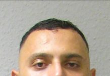 Niemcy: Poszukiwany mężczyzna, który dźgnął 23-latka nożem. Uciekł po rozprawie sądowej