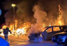 Pożar w Berlinie: sześć samochodów doszczętnie spłonęło w dzielnicy Hellersdorf