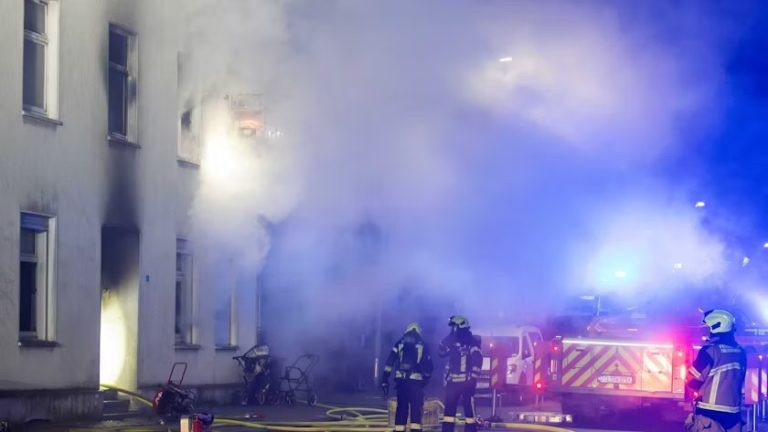 Pożar w budynku mieszkalnym w Gelsenkirchen – 18 osób zostało rannych