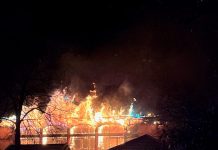 Centro Oberhausen: Ewakuowano jarmark bożonarodzeniowy po poważnym pożarze