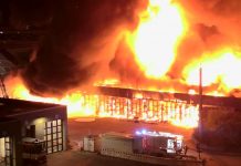 Düsseldorf: Płonie hala zajezdni autobusowej. 40 autobusów uległo zniszczeniu