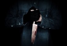 Niemcy: 15-latek dźgnięty nożem przed meczetem w Hattingen — prokuratura bada usiłowanie zabójstwa