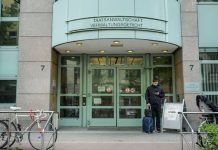 Niemcy: Sądy administracyjne przytłoczone sprawami azylowymi — połowa sędziów zajęta wyłącznie odwołaniami