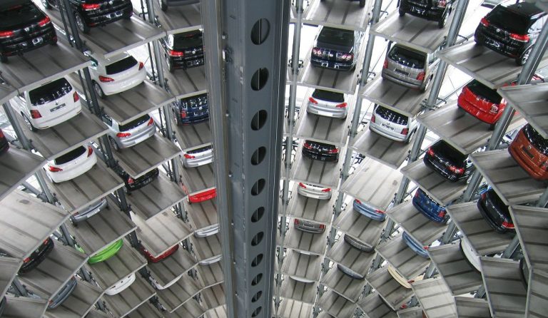 Samochodów których marek jest w Niemczech najwięcej?