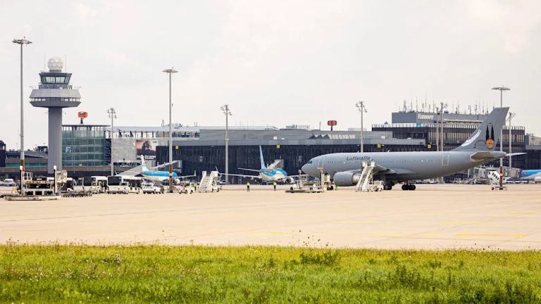 Dezinformacja na temat przylotów Afgańczyków do Niemiec