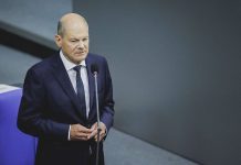 Scholz daje „gwarancję”, że Niemcy nie staną się stroną wojny