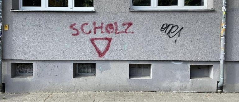 Symbol Hamasu nie tylko na FU Berlin: Zagrożenie terrorystyczne także wobec Olafa Scholza