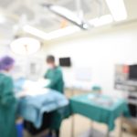 Skandal w niemieckim szpitlau sprzątaczka pomaga lekarzowi przy amputacji