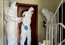 Tajemnicze zabójstwo w Niemczech: Ojciec podżegał syna do morderstwa – ofiara zmarła od ponad 30 ran