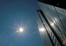 Niemcy: Lider Lewicy wzywa do skrócenia czasu pracy w upały – „Ochrona przed słońcem to ochrona pracowników”