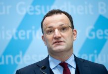 Szokująca wypowiedź Spahna: „Musimy wytrzymać jeszcze raz do wiosny”