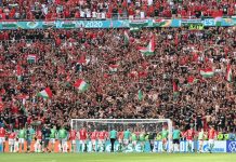 Pełny stadion w Budapeszcie, intensywne kontrole w Kolonii – czy niemiecki rząd nie przesadza ze straszeniem koronawirusem?