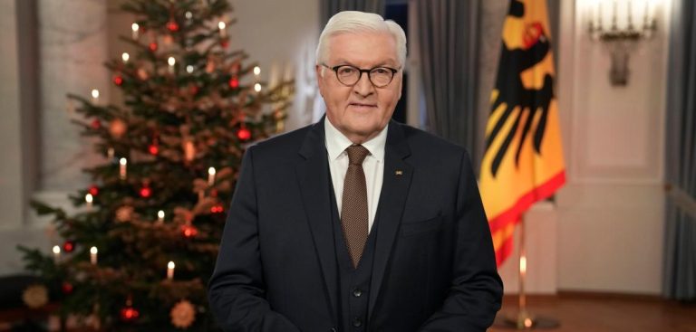 „Jesteśmy jednym krajem!” – Prezydent Niemiec apeluje w swoim świątecznym orędziu o jedność