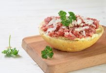 14 lutego – dzisiaj obchodzimy Światowy Dzień Bułki z Metką!