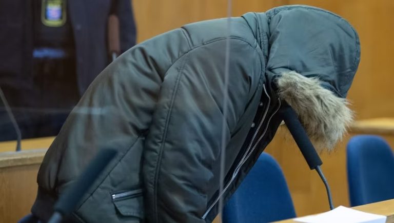 Niemcy: Syryjski lekarz oskarżony o tortury i morderstwa. Prokuratura żąda dożywocia