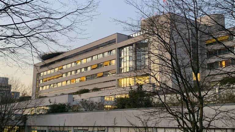 Niemcy: Pielęgniarz oskarżony o wykorzystanie seksualne pacjentów — wśród ofiar 14-latek