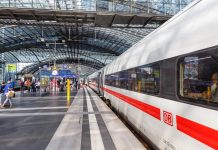 Tragedia na dworcu głównym w Berlinie! Kobieta i dziecko wpadli pod pociąg ICE