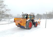 W południowych Niemczech spadło aż do 50 centymetrów świeżego śniegu – doszło do wielu wypadków, są też ranni