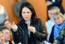 Niemcy: Fala awansów w ministerstwach tuż przed wyborami