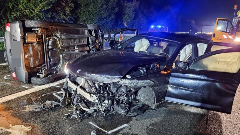 Tragiczny wypadek w Niemczech: kierowca BMW przeżył zderzenie, ale zginął po chwili na autostradzie