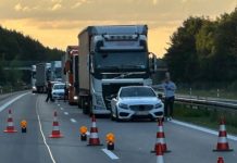 Wypadek na autostradzie A24 w kierunku Berlina: piłkarze chorwackiej drużyny szli poboczem