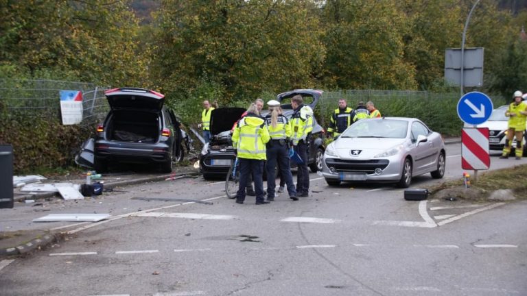 Tragiczny wypadek w Esslingen: Matka i jej dzieci zostały śmiertelnie potrącone przez samochód