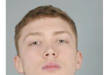 (AKTUALIZACJA) Śmiertelny atak nożem na festynie w Münster: Policja poszukuje 21-letniego Jewgienija A.